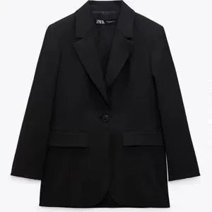 新品 タグ付✨♥️ZARA♥️OVERSIZE BLAZER ジャケット XS 黒 OVERSIZED BLAZER WITH SHOULDER PADS - Black | ZARA United States